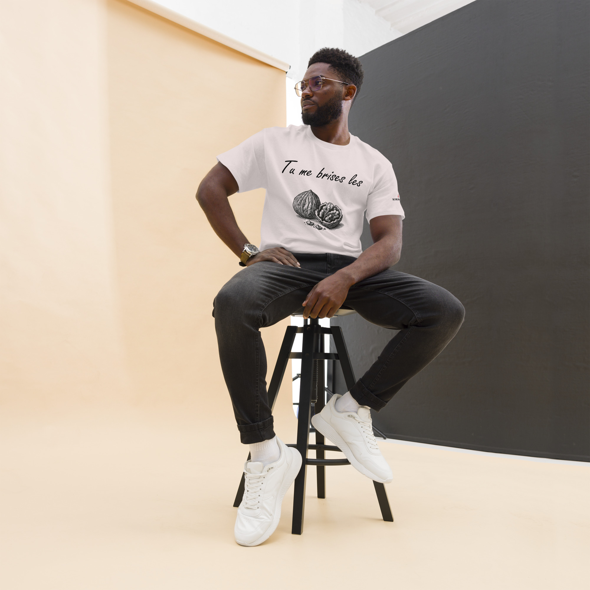 Tu me brises les…🌶️T-shirt classique unisexe – Image 2