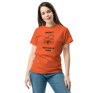 T-shirt noir avec illustration sombre d’une maison façon gravure et slogan « Canicule ? Investissez en viager ».